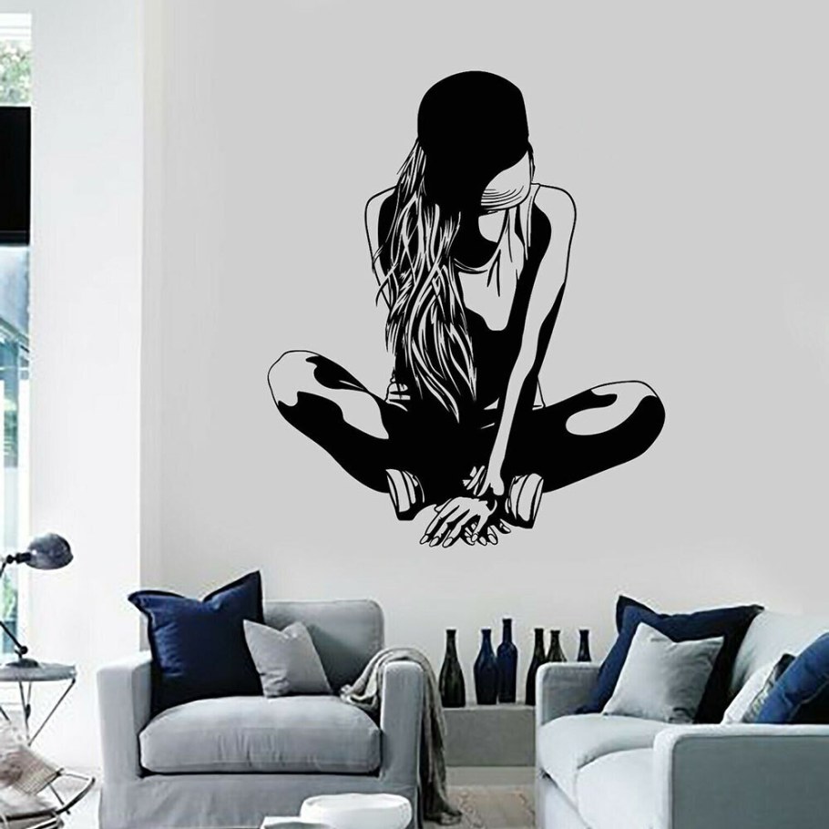 Интерьерные наклейки на серую стену