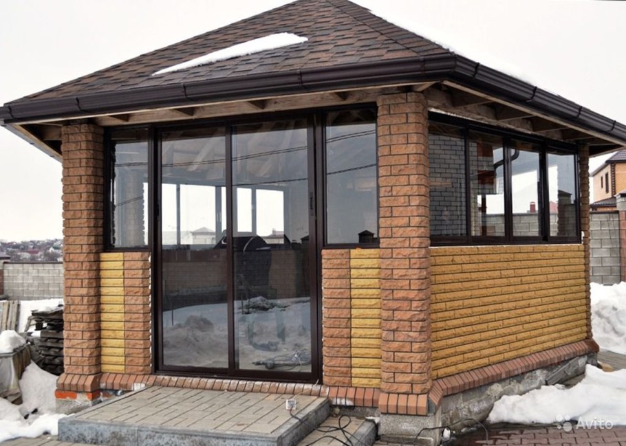 Остекление беседки PROVEDAL