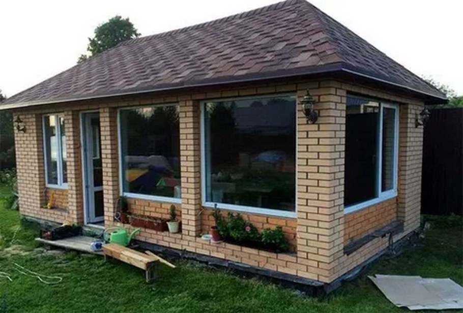 Беседка с мангалом из кирпича 5 на 5 метров