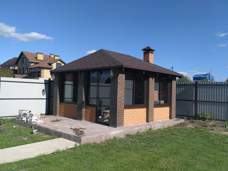 Беседка из кирпича