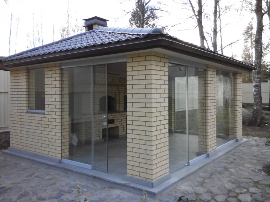 Беседка с мангалом из кирпича 5 на 5 метров