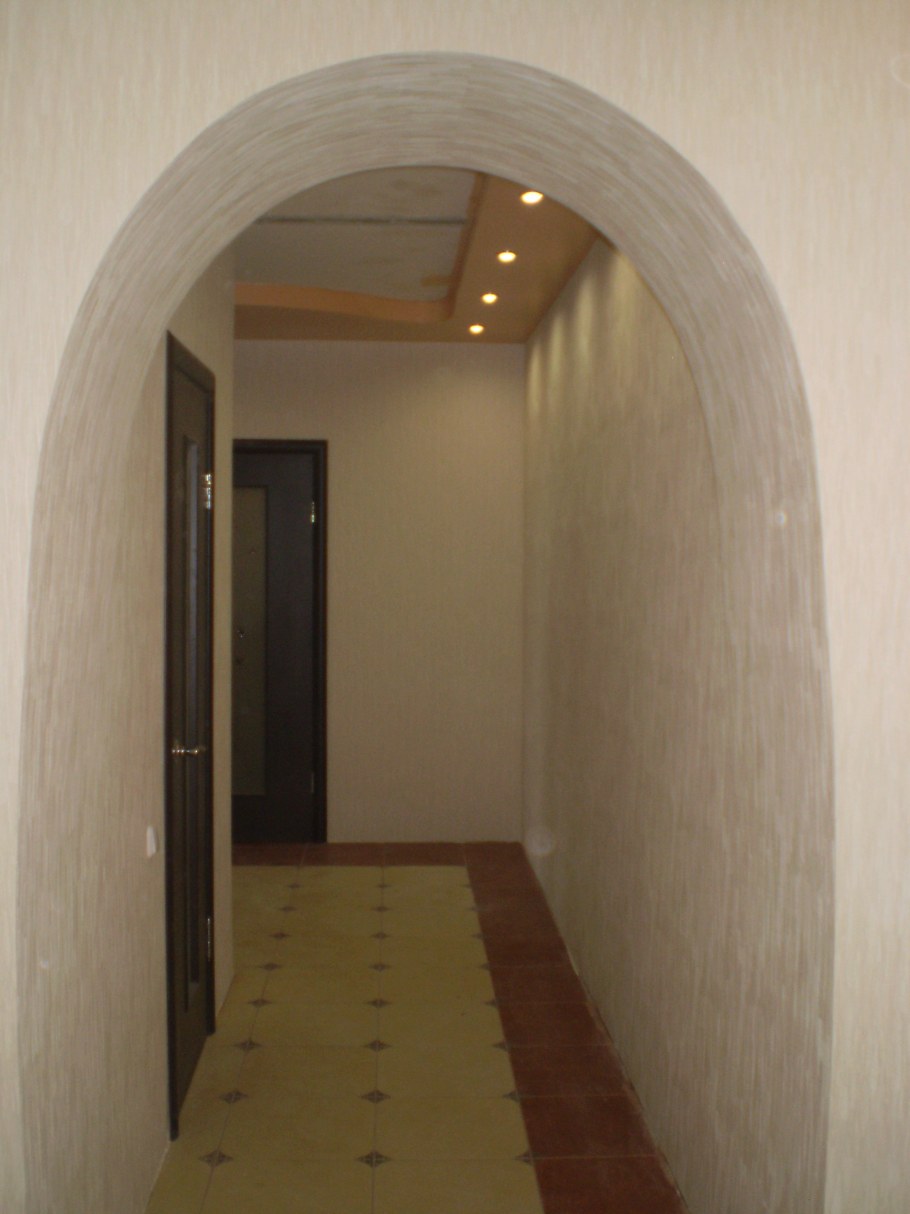 Гипсокартонная арка в коридоре
