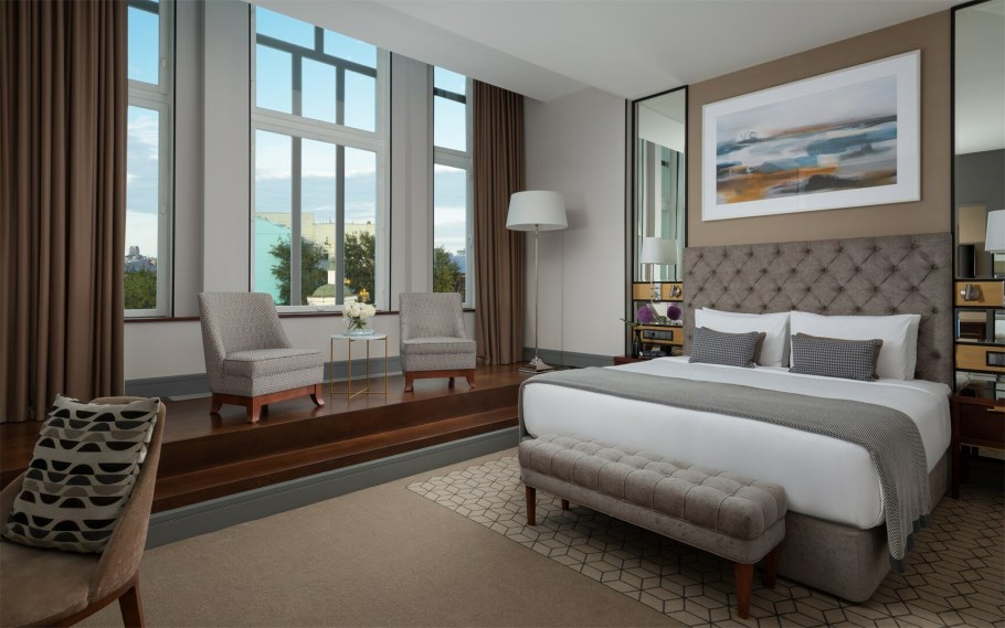 Curio collection by Hilton вид снаружи