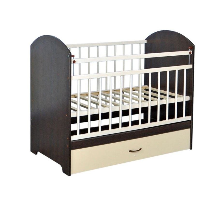 Детская кроватка с ящиками