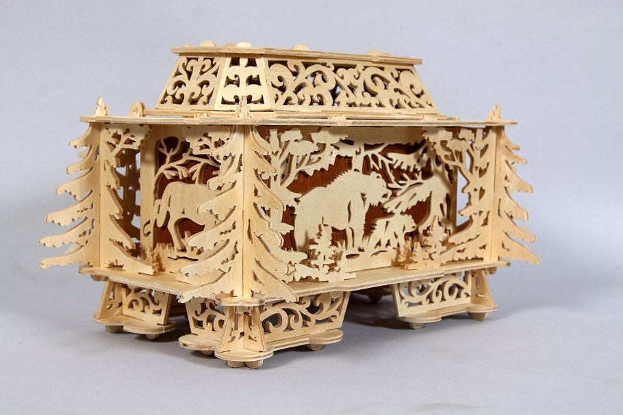 Художественное выпиливание с Ариарский