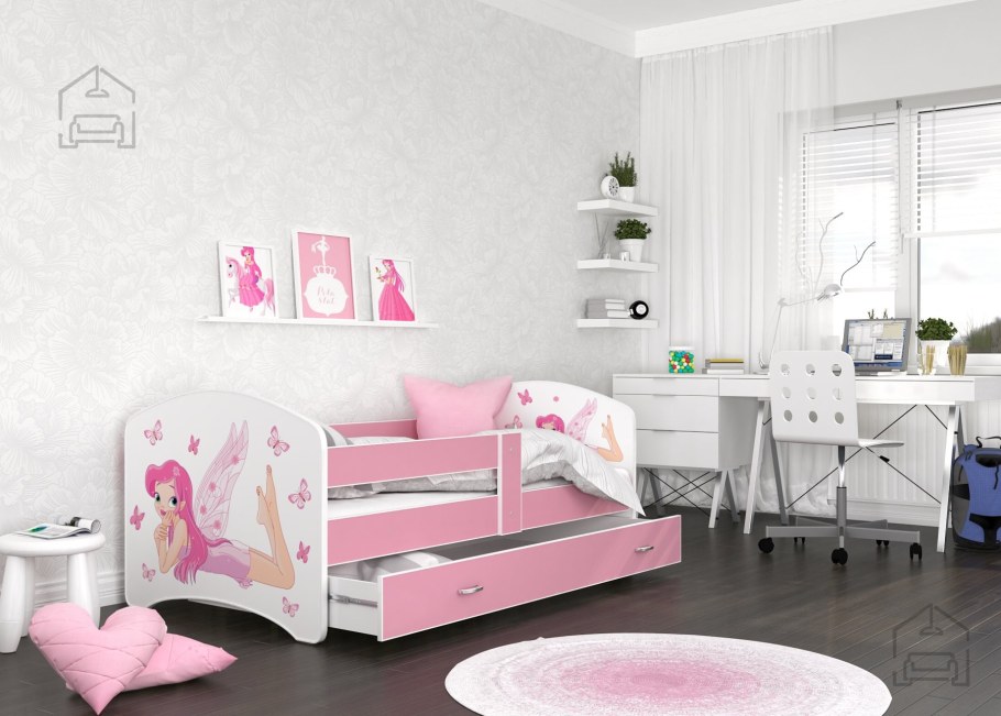 Розовая кровать для девочки