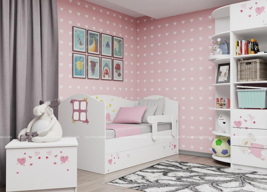 Детская кровать клюква