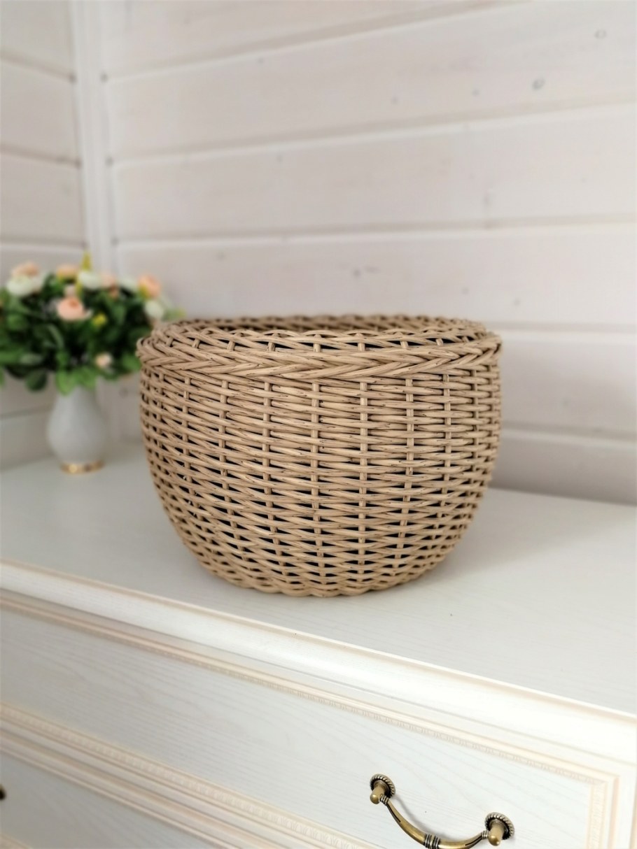 Кашпо из шлифованного ротанга