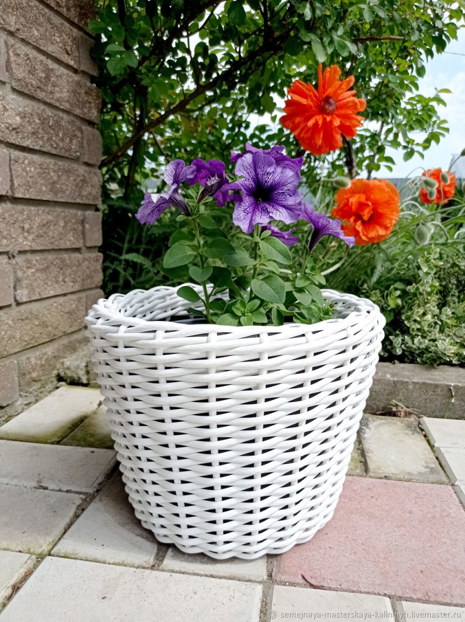 Кашпо садовое