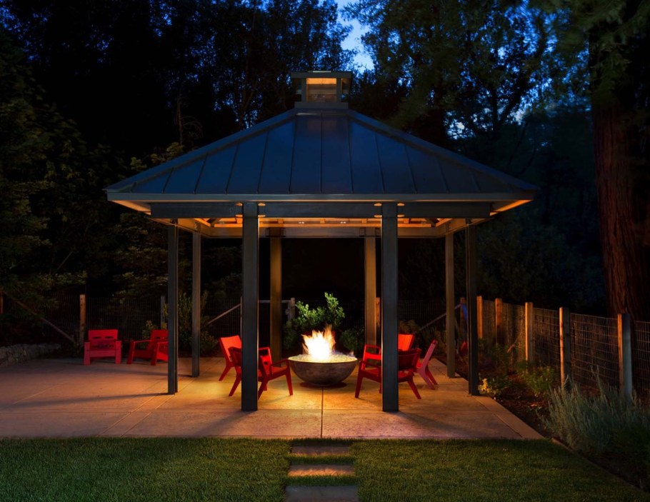 Беседка с очагом