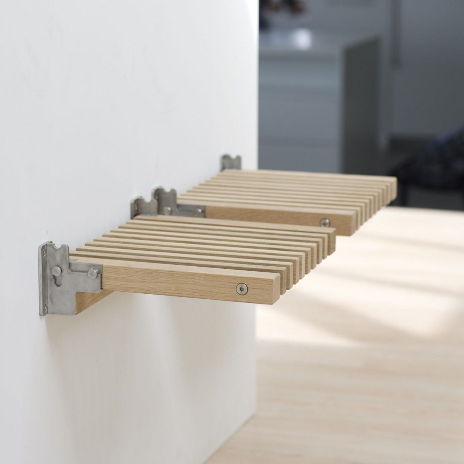 Откидной стул в прихожую