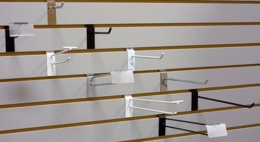 Крючок для экономпанели