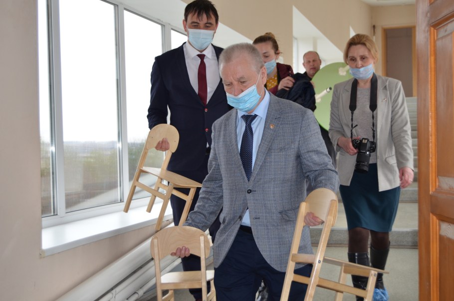 Выборы в сентябре 2021 Чувашия Угаслов Николай Федорович