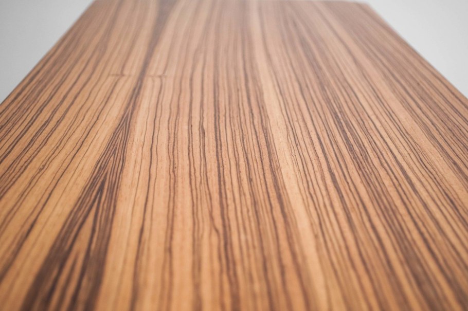 Столешница зебрано