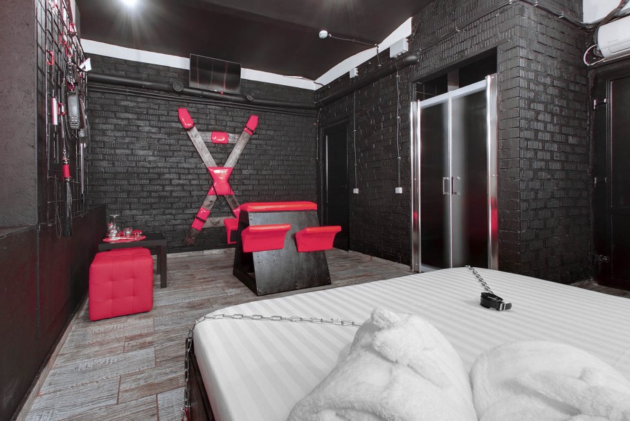 Антиотель Подушкин