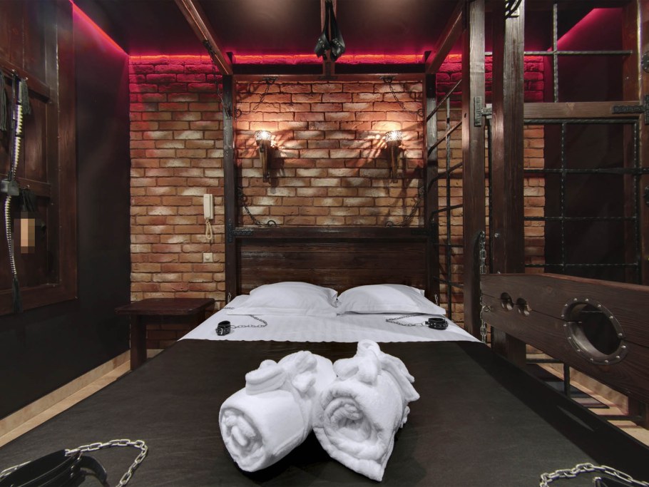 Подушкин гостиница Готика