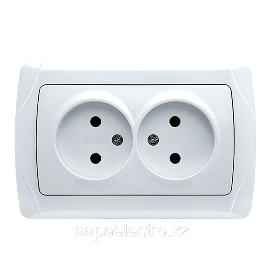 Розетка 2р+е слоновая кость