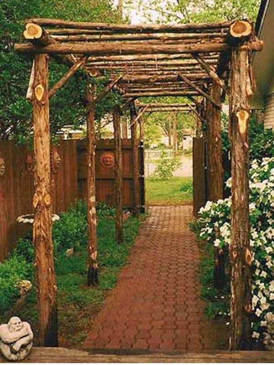 Пергола Берсо в рустикальном стиле