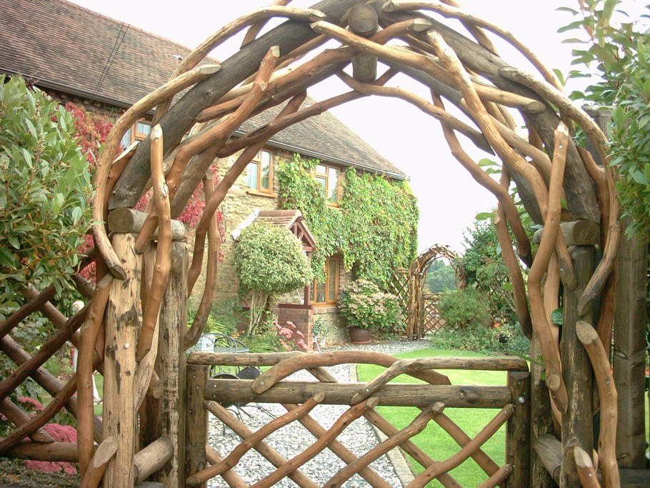 Пергола Берсо в рустикальном стиле