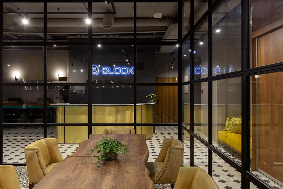 Q Block капсульный отель