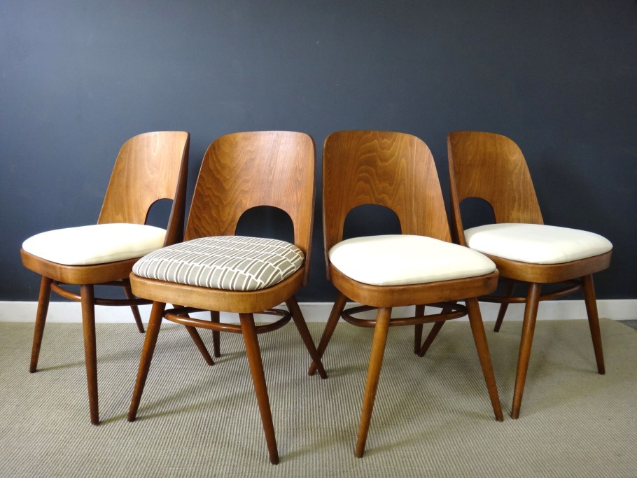 Кресла Шуман миж Сенчари