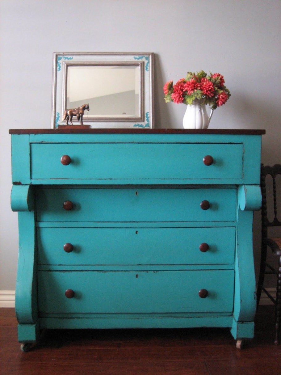 Бирюзовый комод