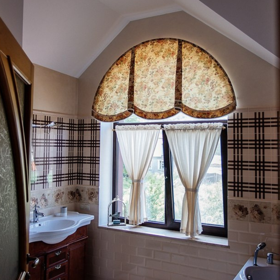 Карниз для арочного окна