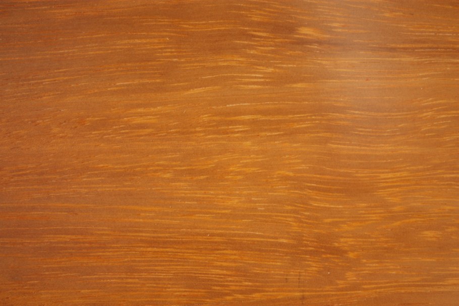 Ироко древесина цвет