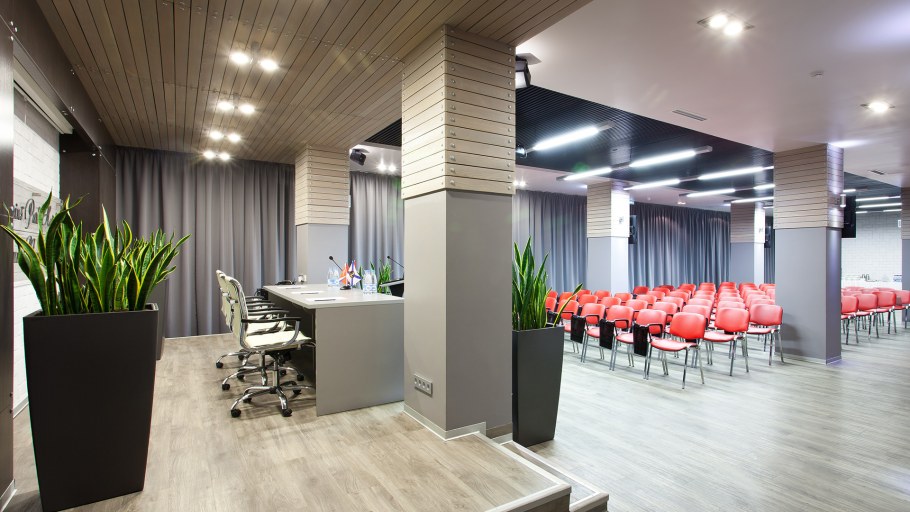 Маринс парк отель Екатеринбург ул. Челюскинцев, 106, Екатеринбург