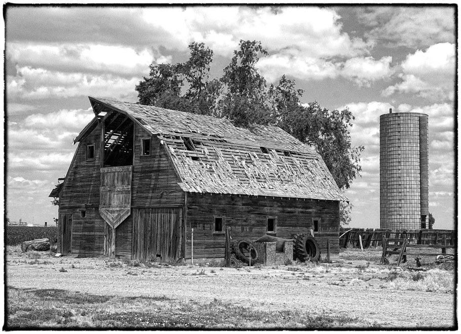 Зернохранилище старинное