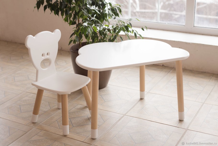 Детский столик облачко