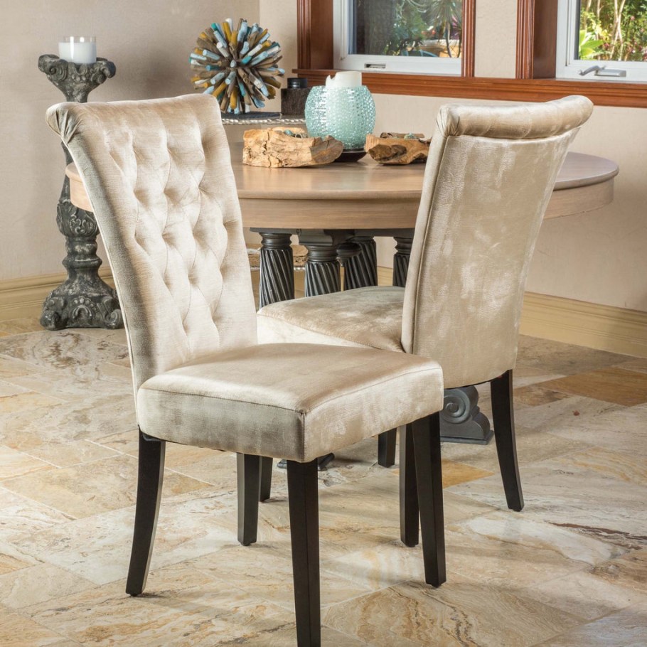 Мягкие стулья для гостиной