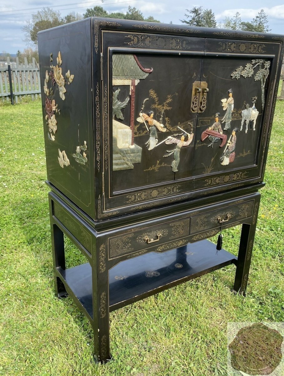 Старинная тумба Чехов Москва