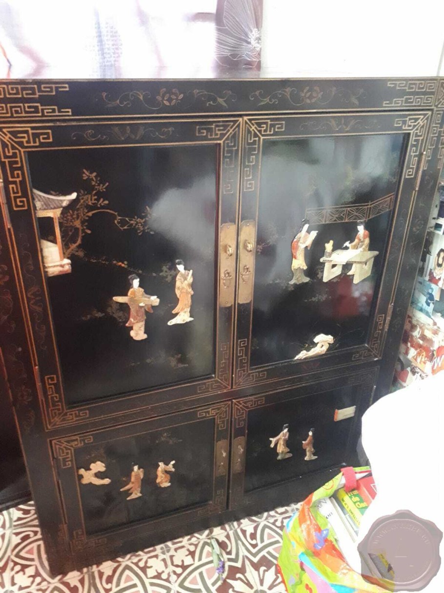 Прилавок антикварный