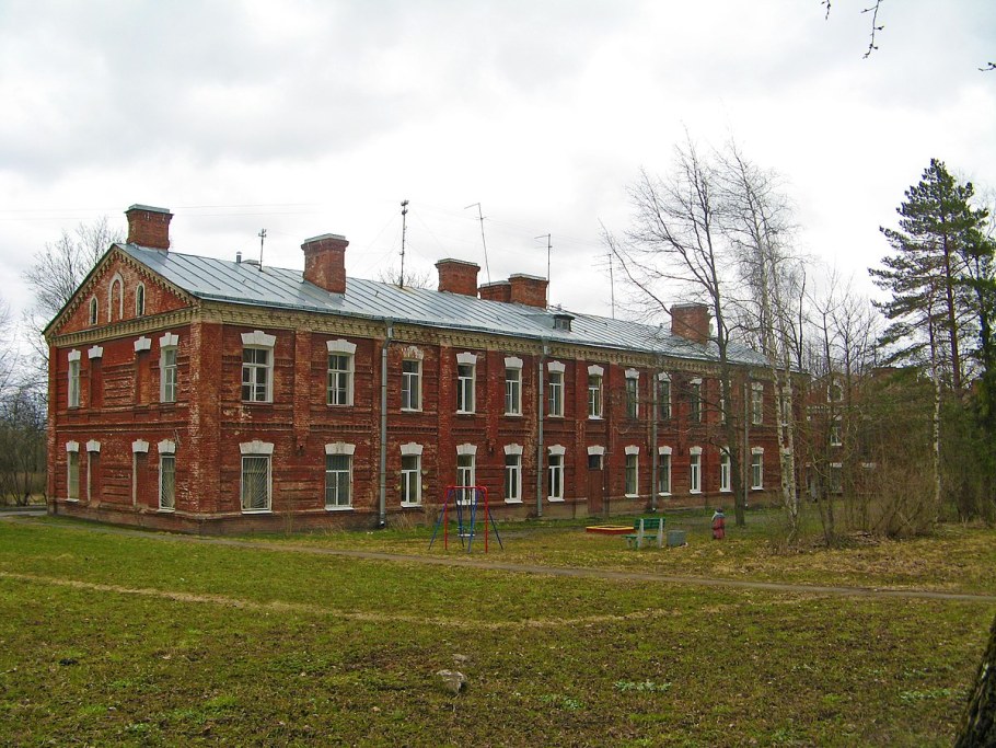 Казармы Академический проспект