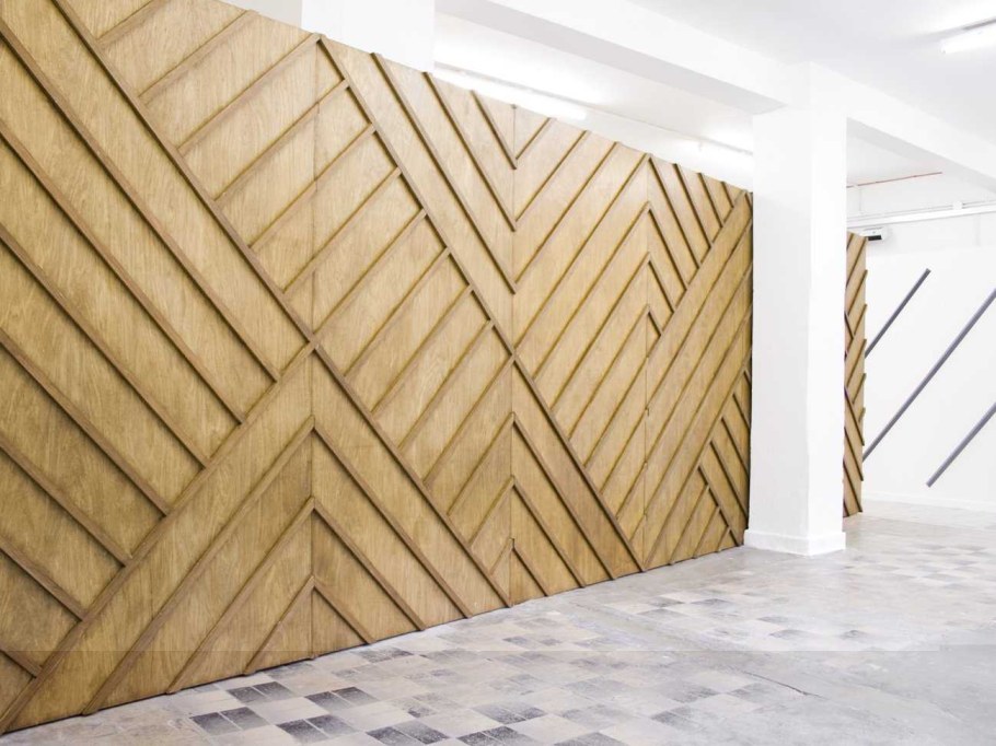 Деревянная панель елочка