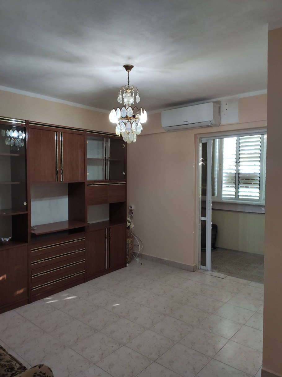 Петухова 103/3