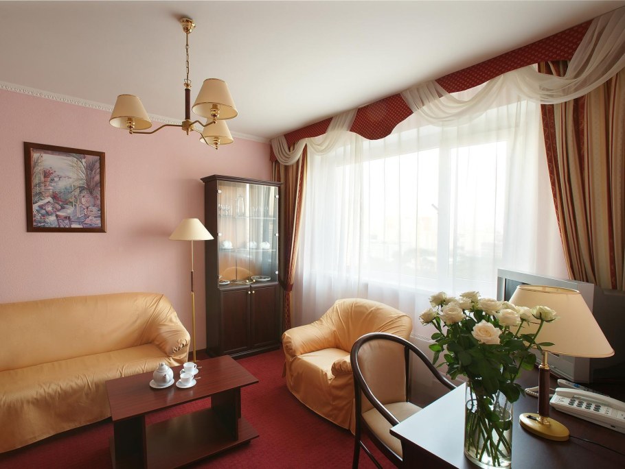 Отель в Советском стиле