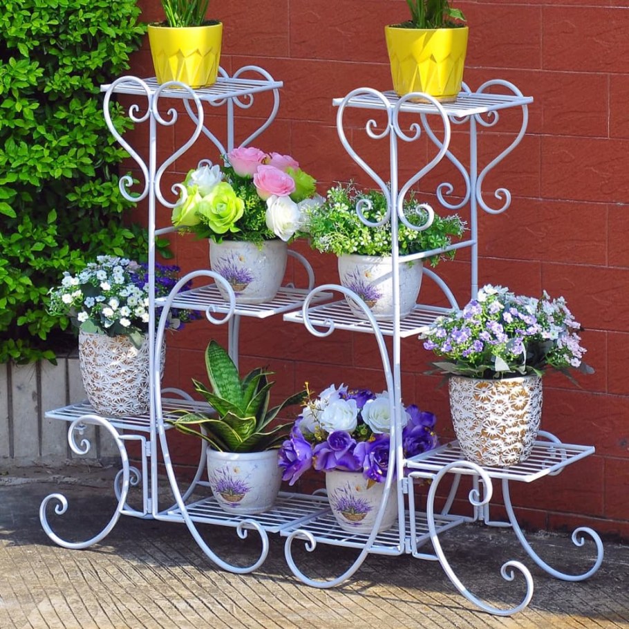 Железная подставка для цветов