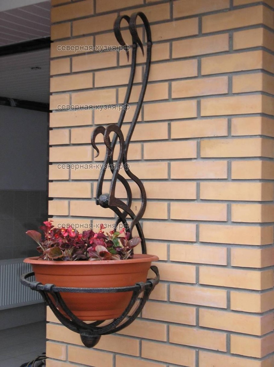 Кованые цветочники
