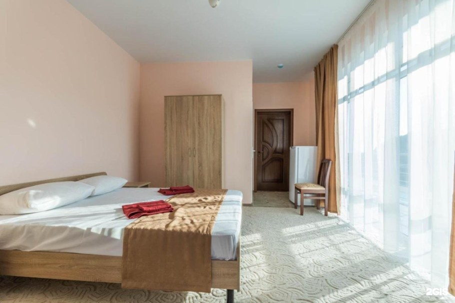 Отель 557 в Новомихайловском