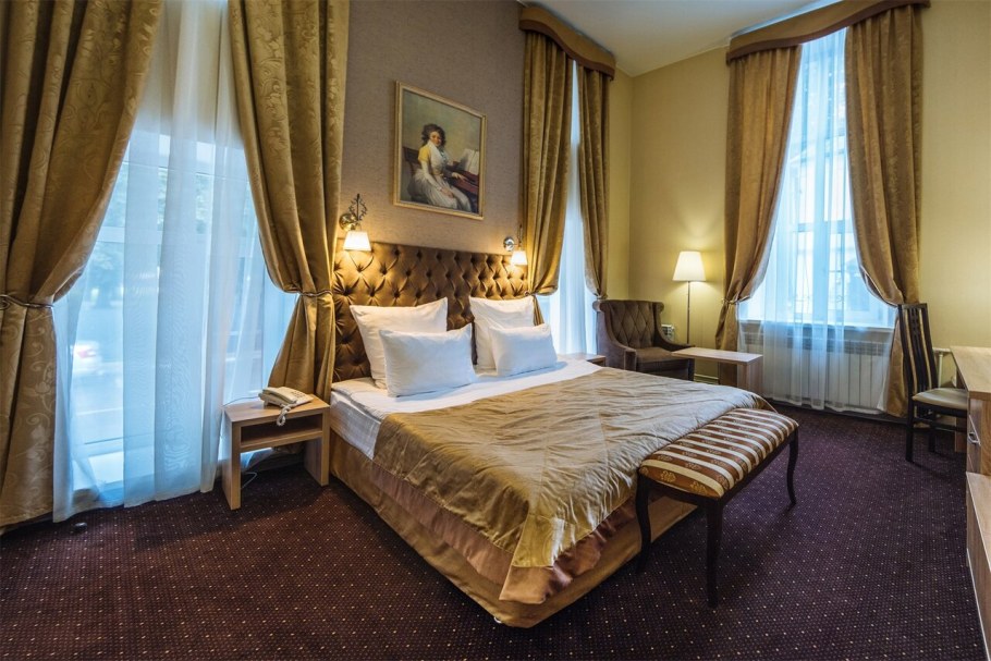 Отель парадная Ярославль