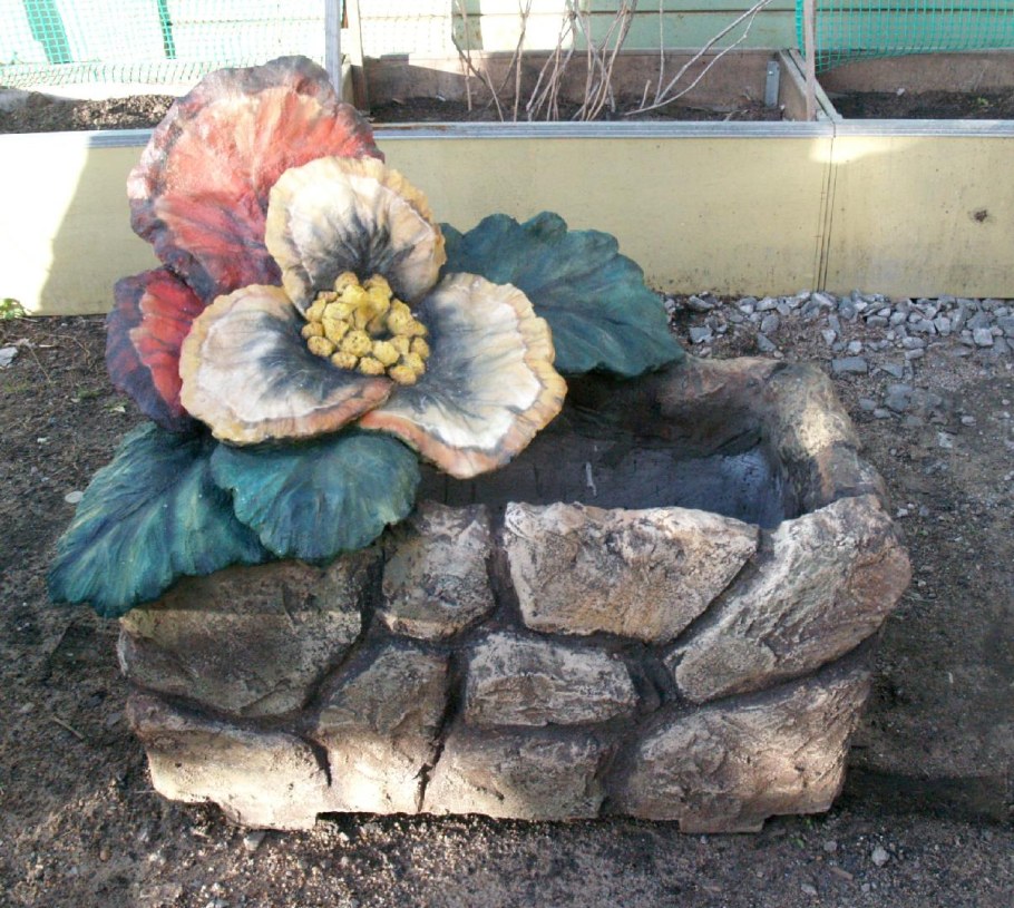 Цветы из цемента