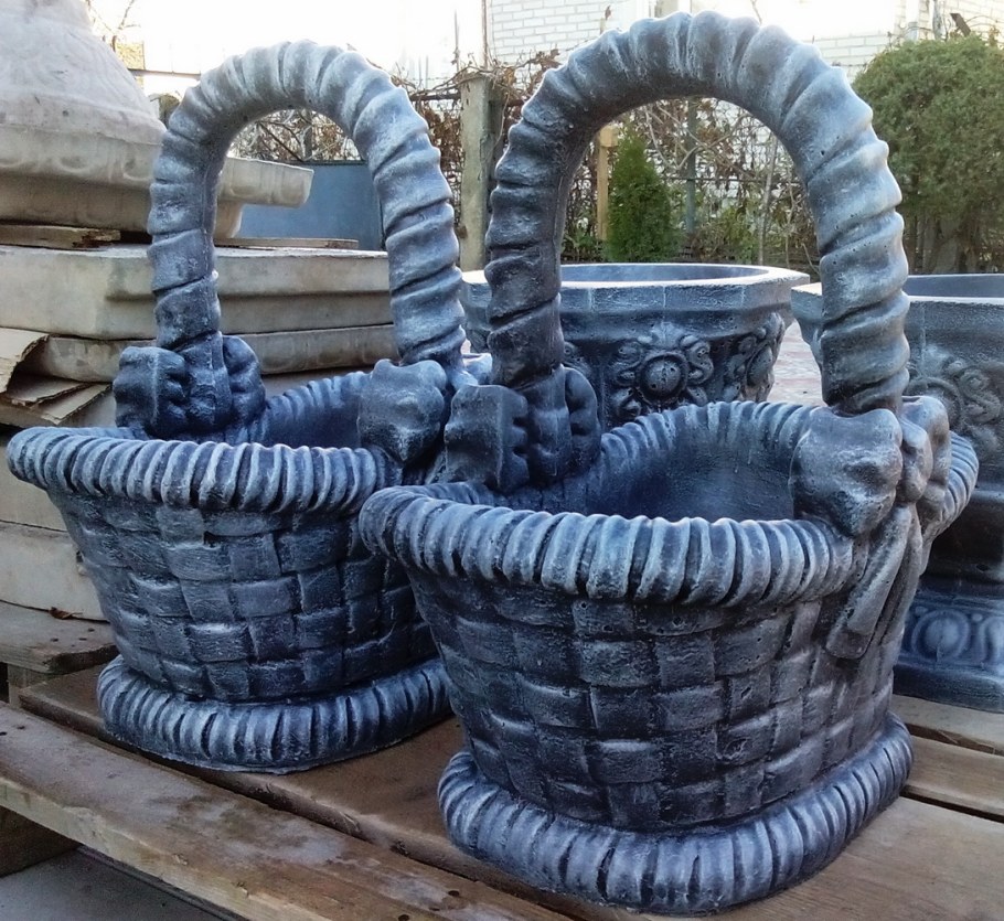 Корзина из бетона