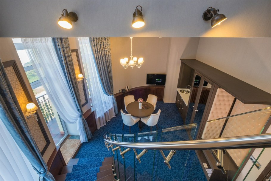 Отель Томь River Plaza