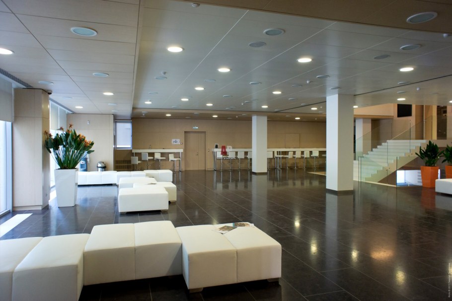 Современное фойе