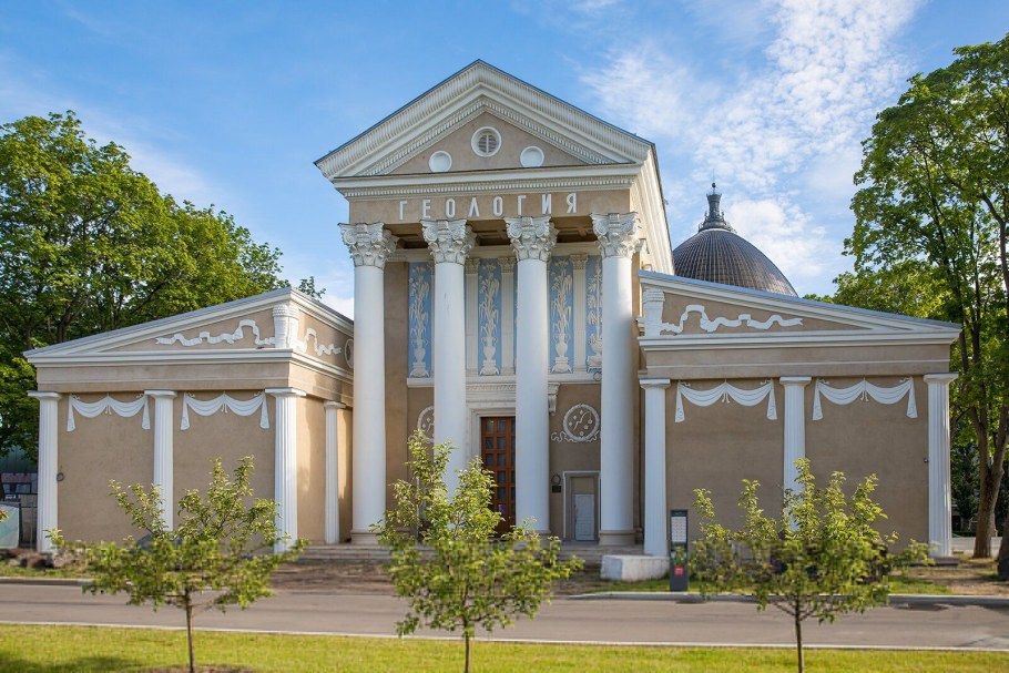 Отреставрированные павильоны ВДНХ