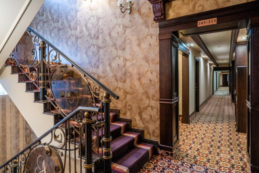 Атташе гостиница