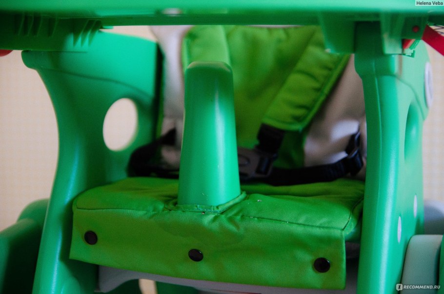 Амалви стульчик для кормления лягушка зеленый