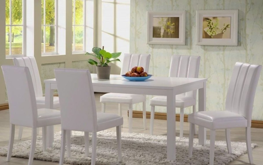 Стол обеденный белый